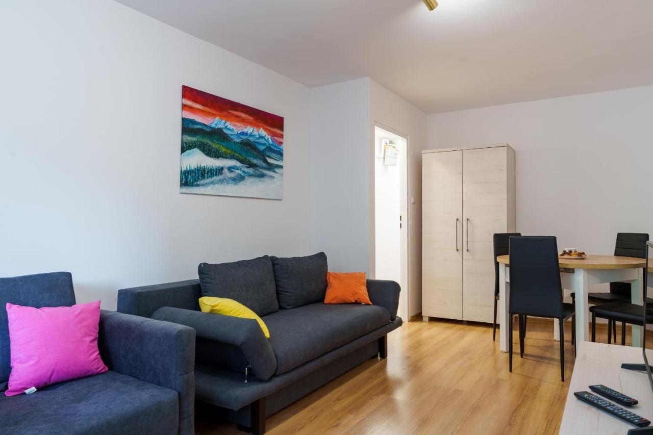 Apartament Pod Swierkiem - Pet Friendly - 2 Osobne Pokoje Dla Max 5 Osob - Space Apart Jelenia Gora Dış mekan fotoğraf