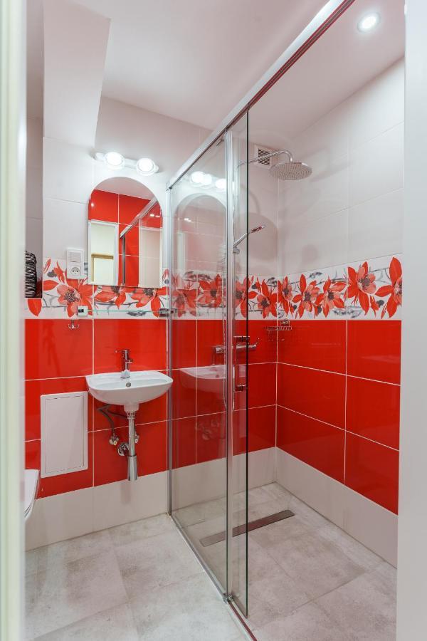 Apartament Pod Swierkiem - Pet Friendly - 2 Osobne Pokoje Dla Max 5 Osob - Space Apart Jelenia Gora Dış mekan fotoğraf