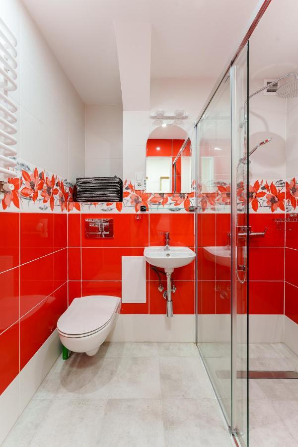 Apartament Pod Swierkiem - Pet Friendly - 2 Osobne Pokoje Dla Max 5 Osob - Space Apart Jelenia Gora Dış mekan fotoğraf